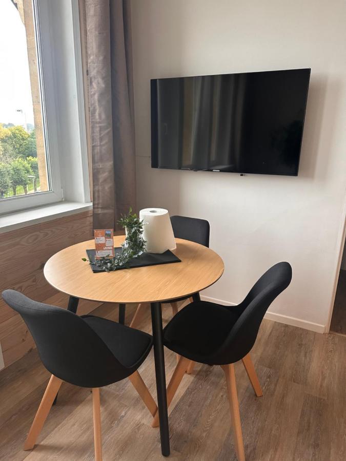 Le Petit Port - La Belle Etoile Apartment Sedan Bagian luar foto